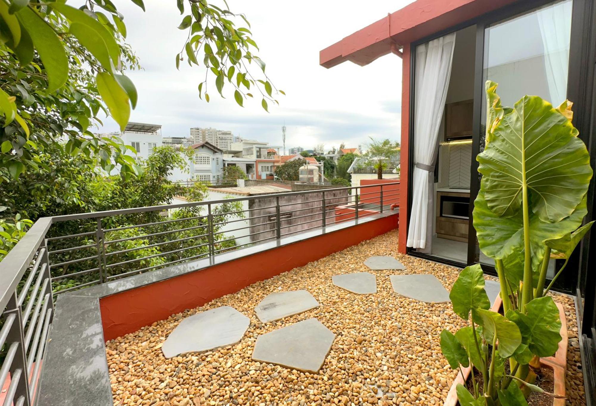 Khách sạn hẻo lánh Kin Wander Tan Phong *